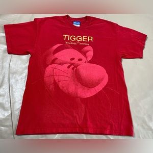 Vintage Pooh shirt from Disney Winnie the Pooh“Tiger Bouncing N Pouncing graphic